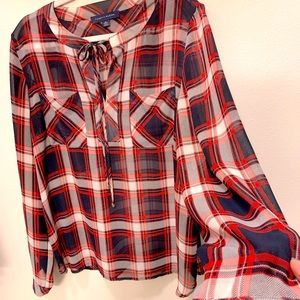 Plaid lightweight top